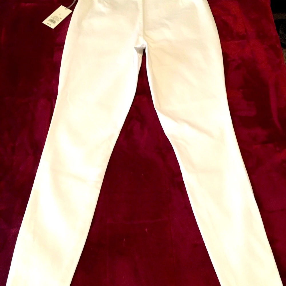 White skinny pants